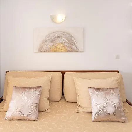 Maria Cristina Apartment *