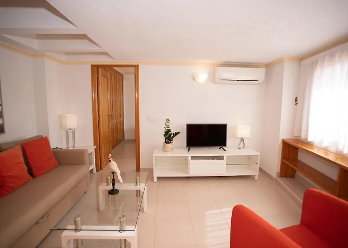 Maria Cristina Daire *